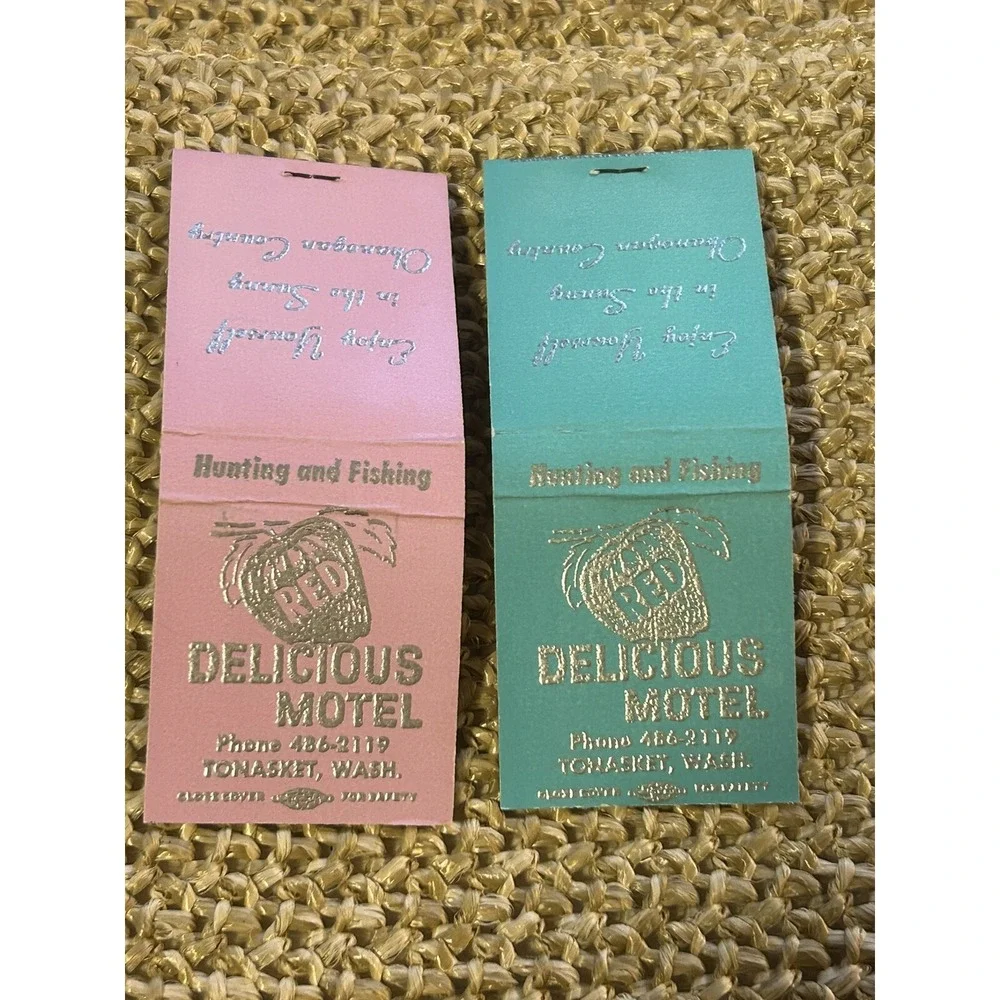 Matchbooks (Lot Of 2) Red Apple Motel - Tonasket, Washington - Okanogan County